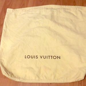 Louis Vuitton dustbag!!! Missing string
